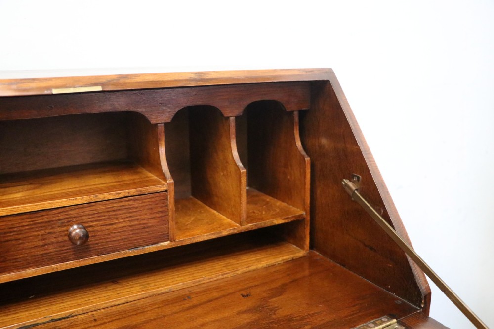 A really lovely & understated 1930s oak bureau. View XVI