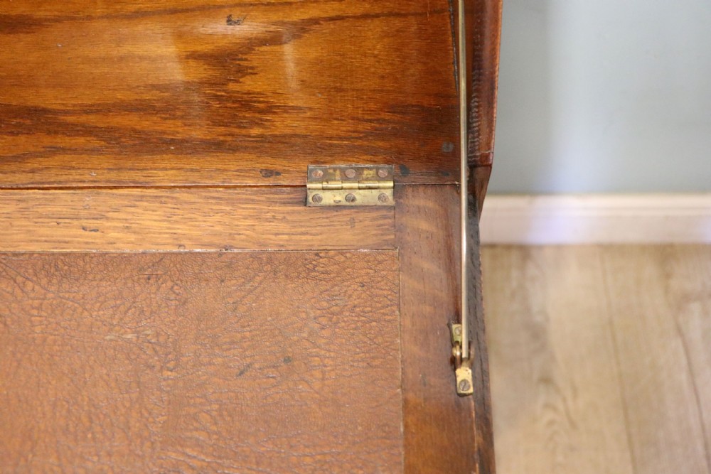 A really lovely & understated 1930s oak bureau. View XVIII