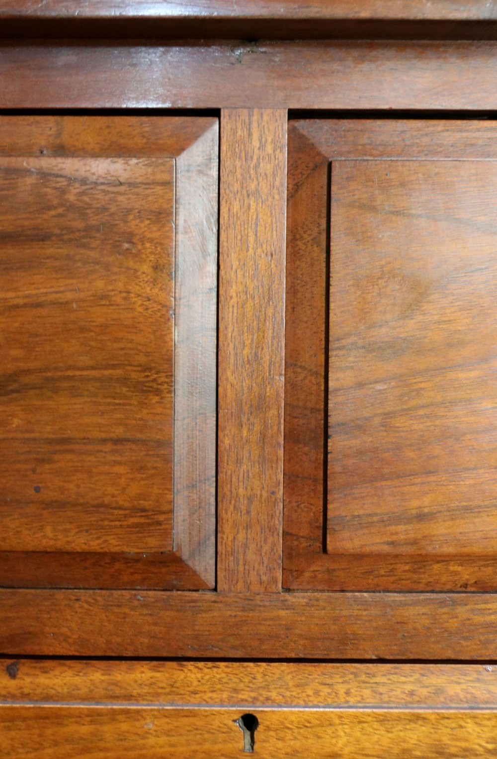 A late Victorian American walnut dressing chest. View X