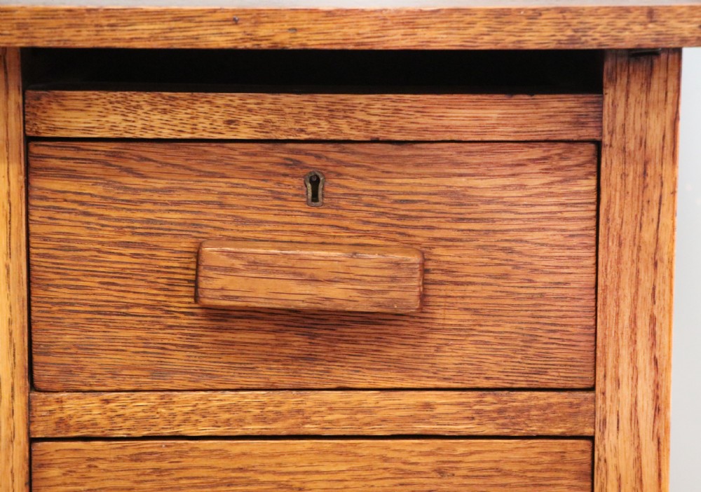 A vintage oak child’s desk. View XVI