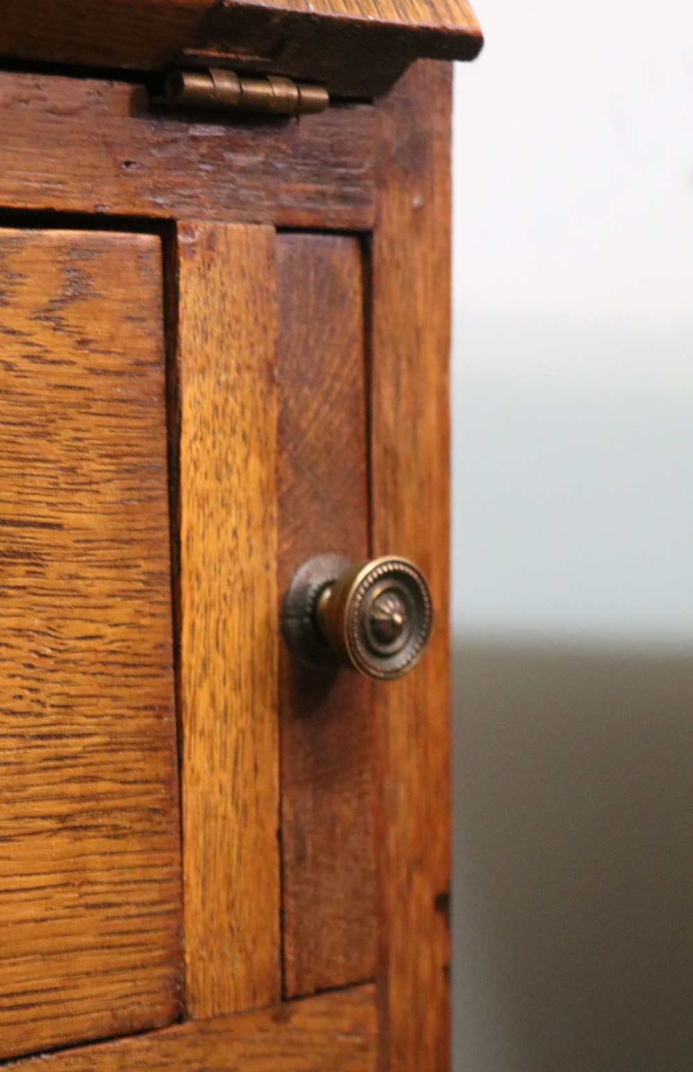 A late Victorian oak bureau in the Arts and Crafts style.  View XXVII