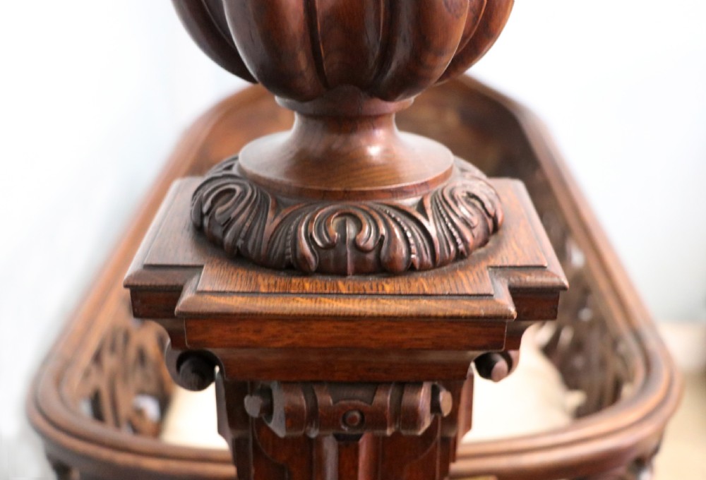 A lovely Victorian rocking baby’s crib with the finest elaborate pierced fretwork oak frame. View XIII