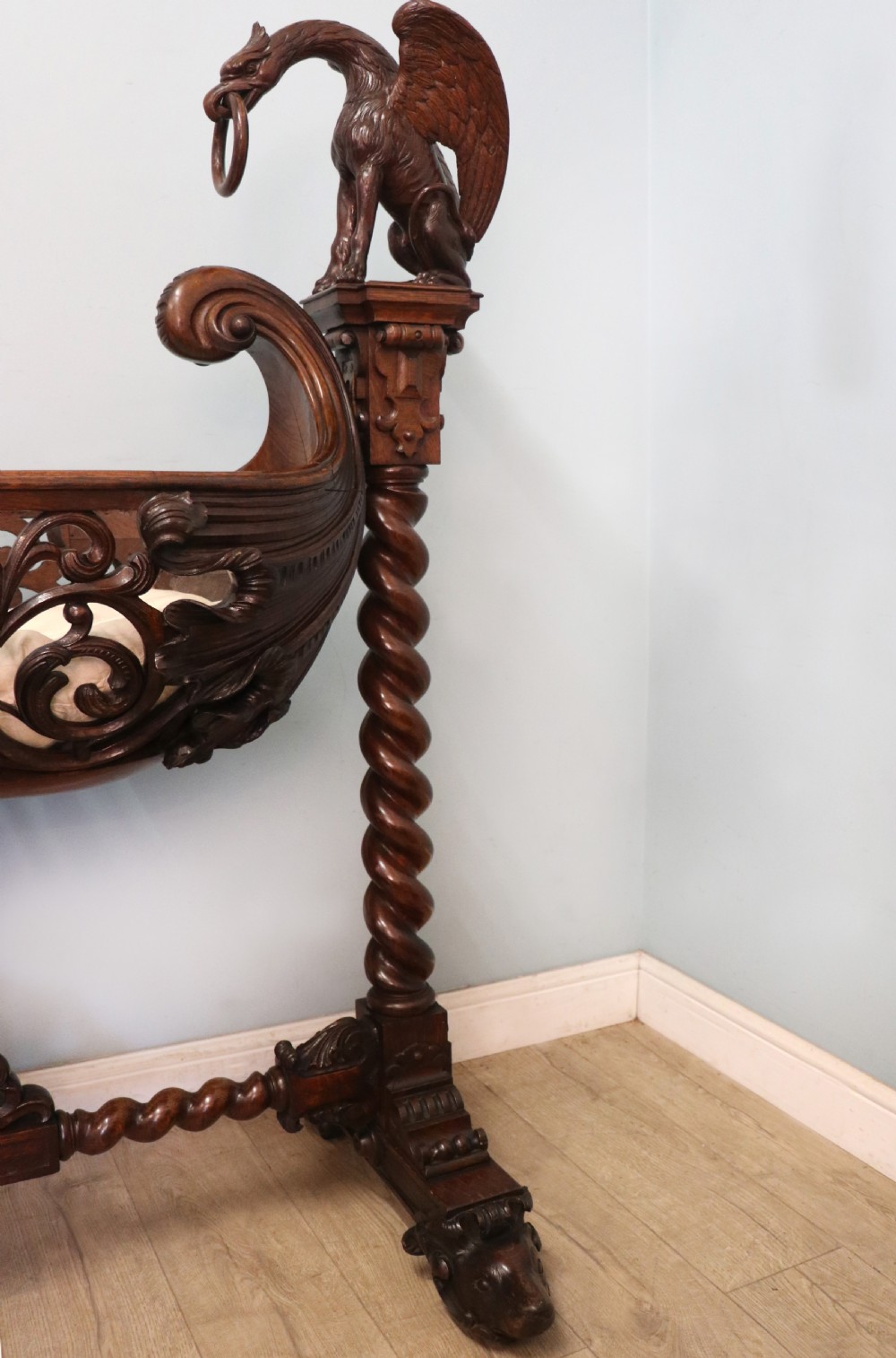 A lovely Victorian rocking baby’s crib with the finest elaborate pierced fretwork oak frame. View XIX