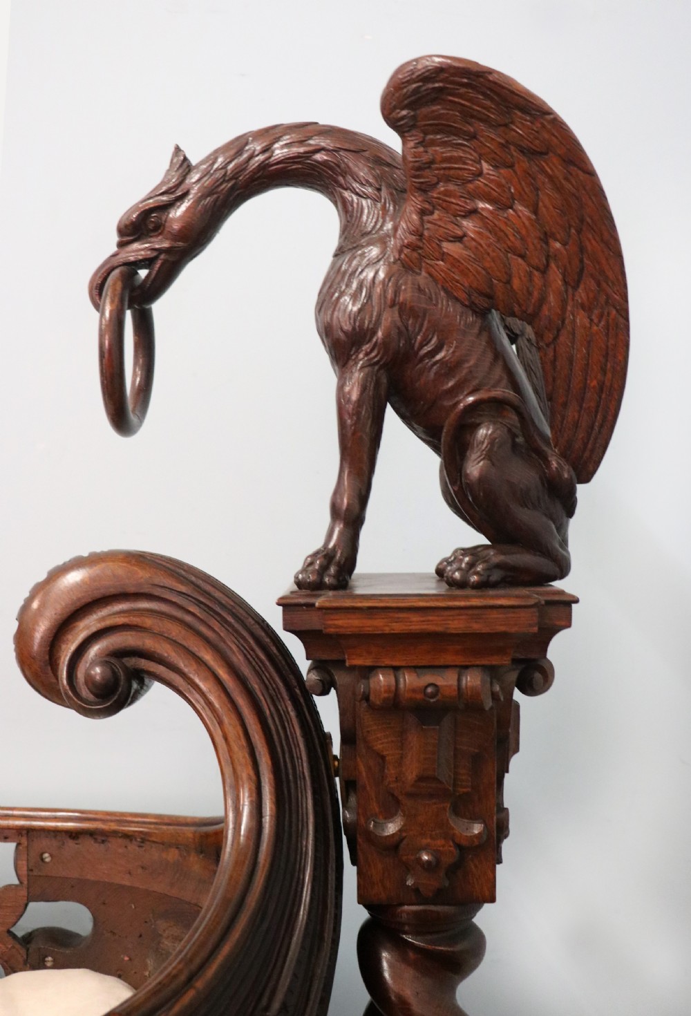 A lovely Victorian rocking baby’s crib with the finest elaborate pierced fretwork oak frame. View XX