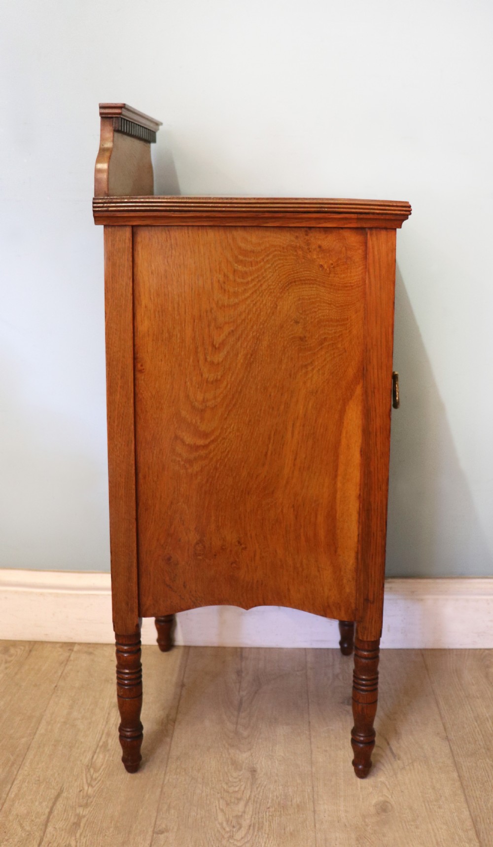 A lovely Shapland & Petter oak inlaid bedside cabinet. View X