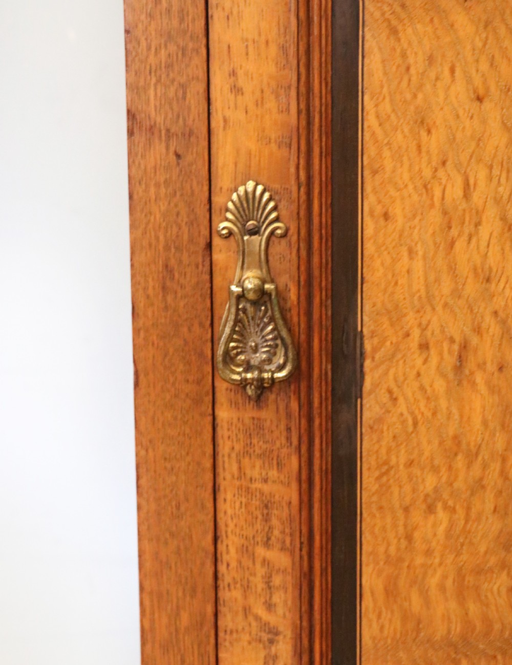 A lovely Shapland & Petter oak inlaid bedside cabinet. View XIX