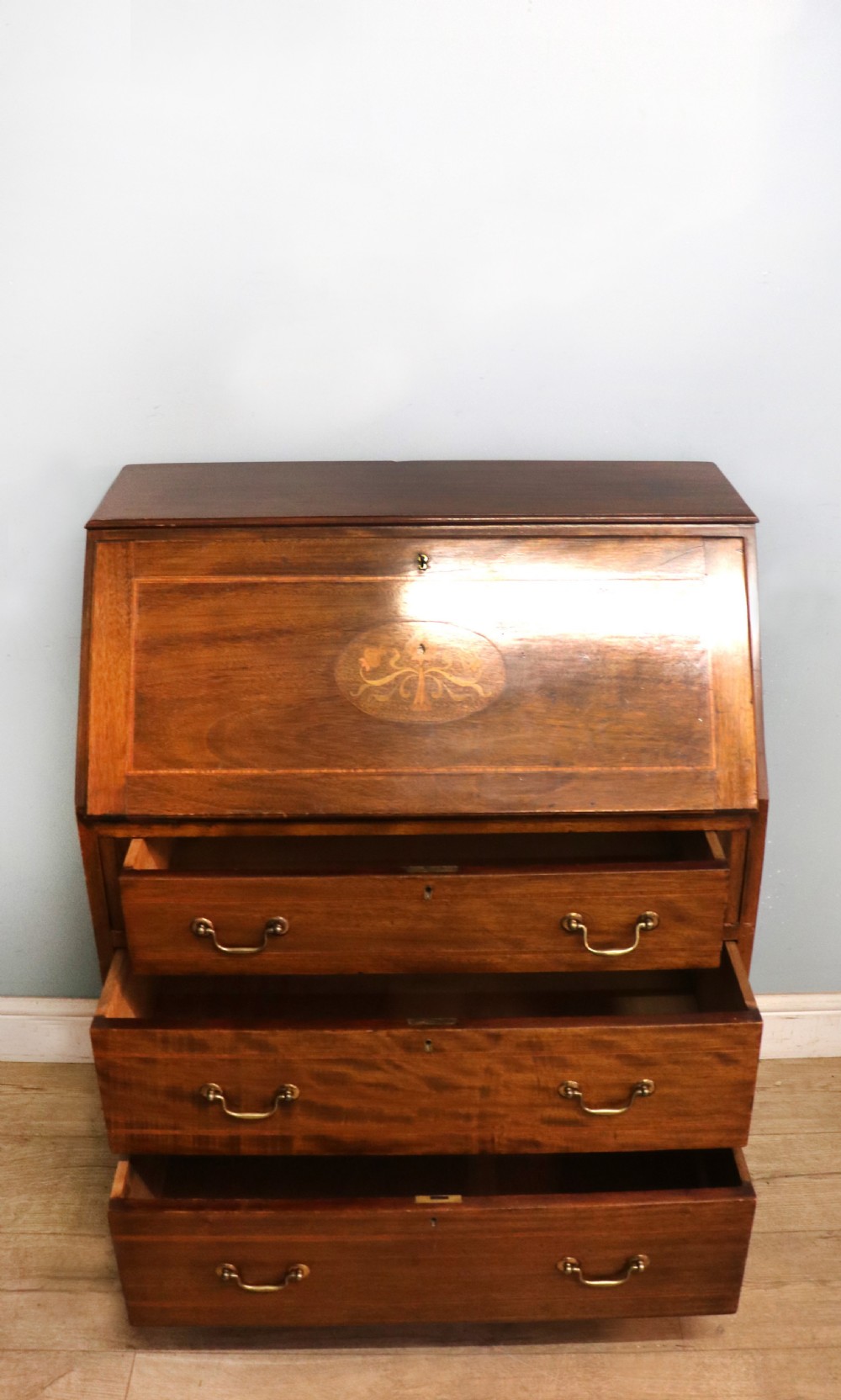 A lovely Edwardian bureau in the Sheraton revival style!  View IV
