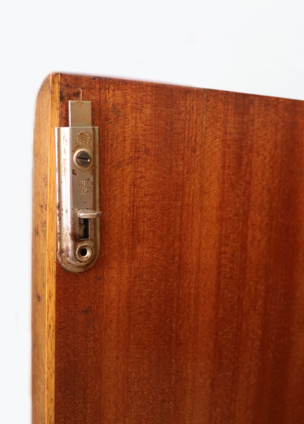 A wonderfully stylish piece of retro furniture An Art Deco walnut and chinoiserie-decorated cabinet by Rivington.  View XXIX