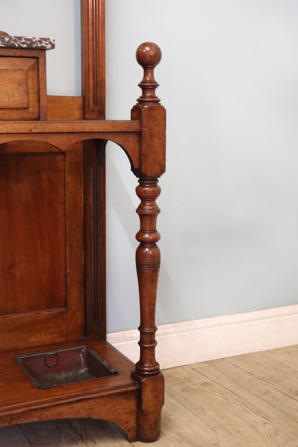A late Victorian American walnut hallstand. View XX