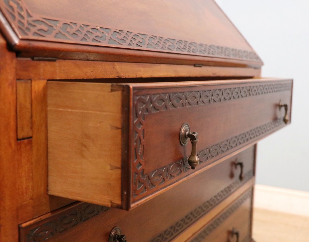 A lovely Edwardian bureau. View XI