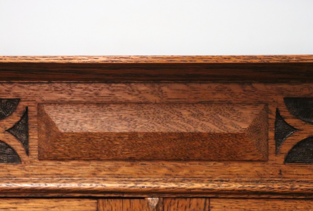 A simply charming 1930’s oak framed and glazed two door bookcase or display cabinet. View IX