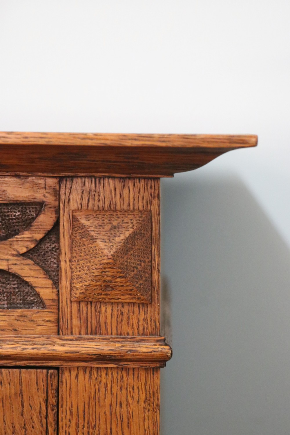 A simply charming 1930’s oak framed and glazed two door bookcase or display cabinet. View XI