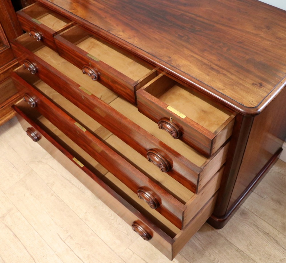 A quality superb Victorian mahogany chest of drawers.  View XVIII