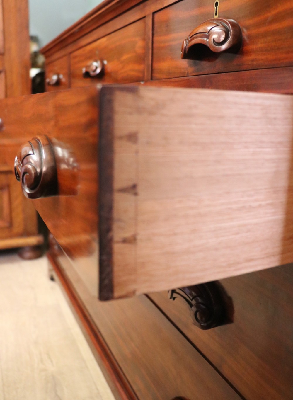 A quality superb Victorian mahogany chest of drawers.  View XXII