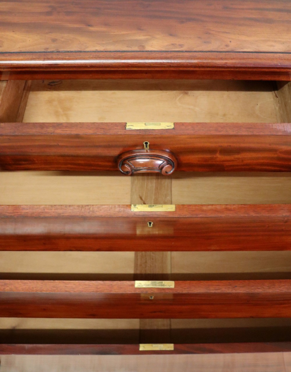 A quality superb Victorian mahogany chest of drawers.  View XXIV