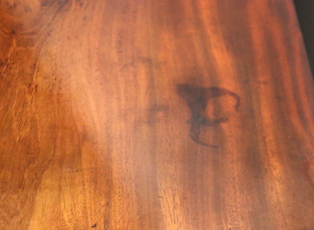 A quality superb Victorian mahogany chest of drawers.  View XXVIII