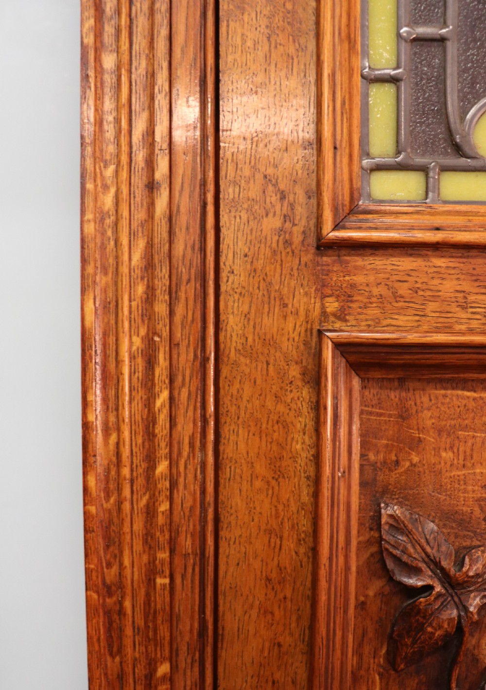 A truly wonderful late 19th century ‘one off’ craftsman built light oak wardrobe.  View XXIII