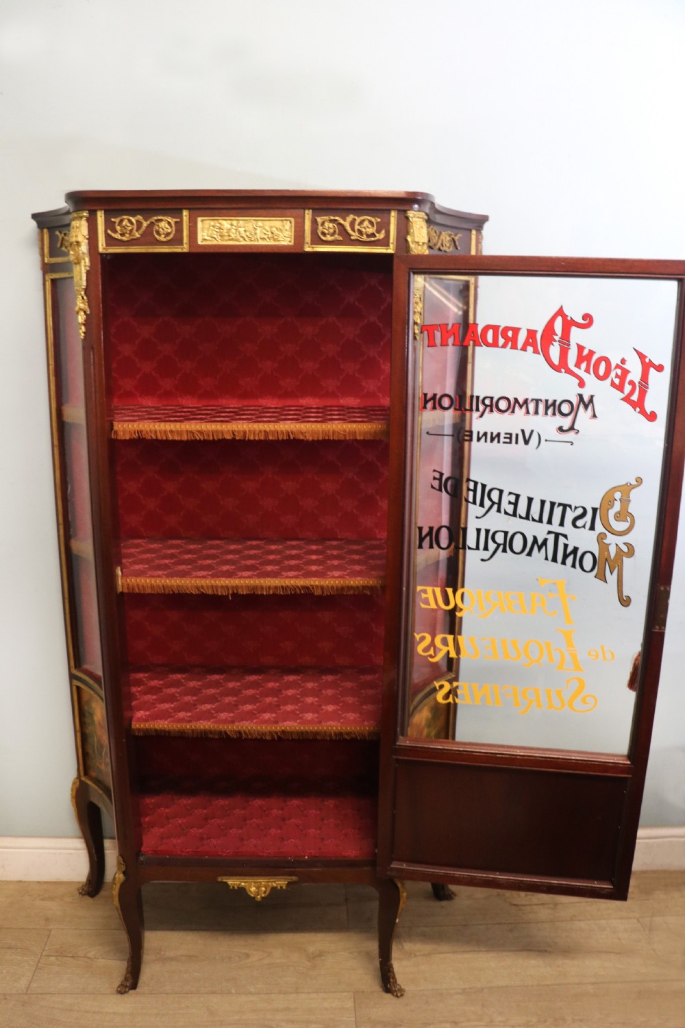 A very fine 20th century Vernis Martin style vitrine display cabinet, later sign written for Leon Dardant distillery of Vienna. View III