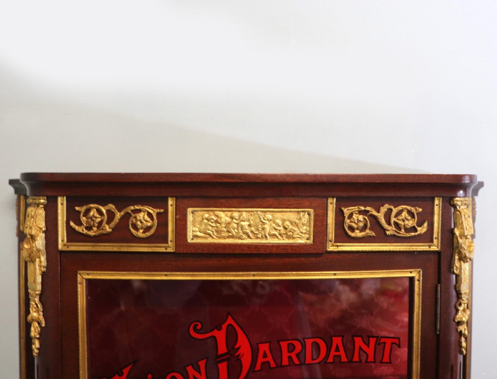A very fine 20th century Vernis Martin style vitrine display cabinet, later sign written for Leon Dardant distillery of Vienna. View IX