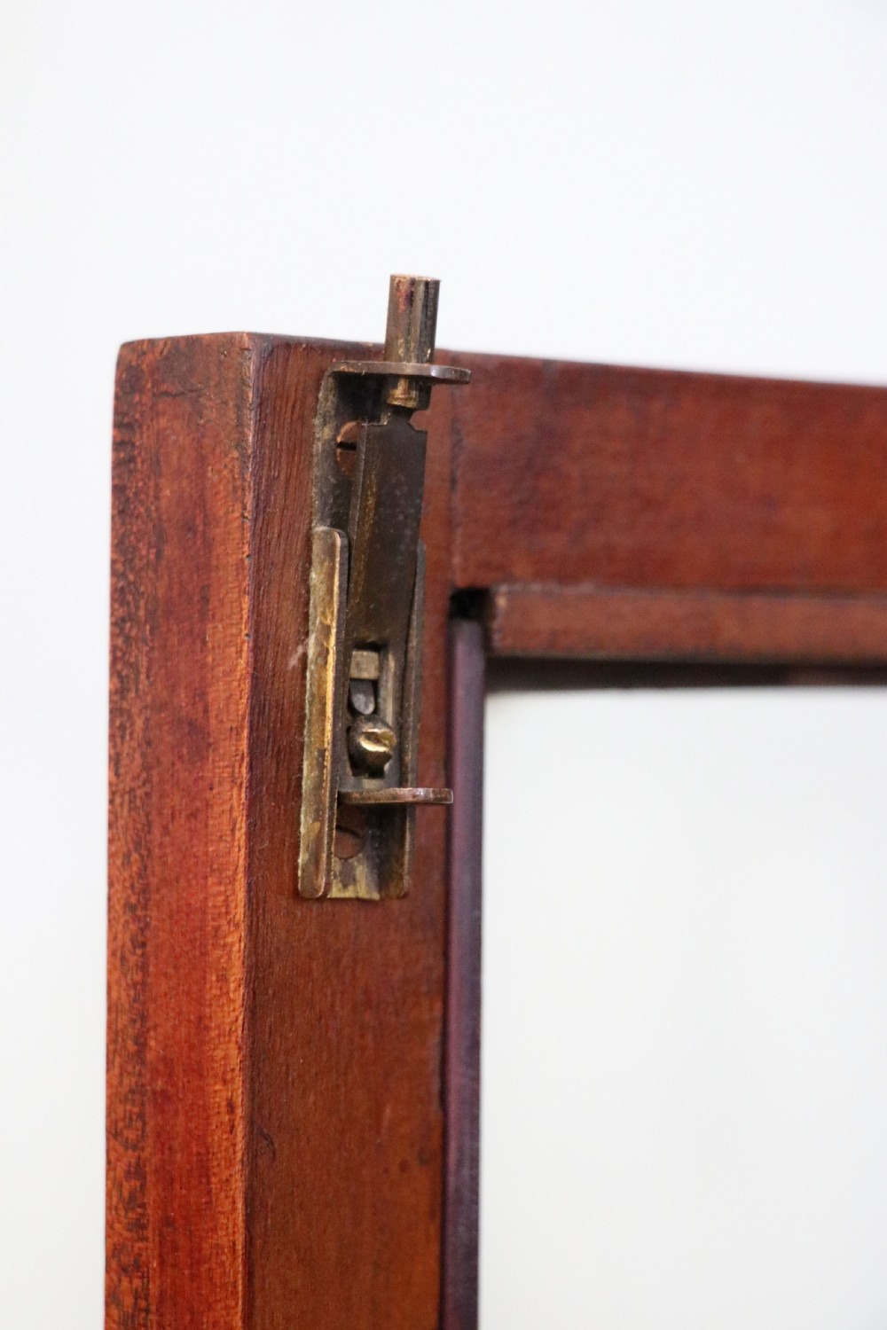  A lovely small Edwardian mahogany and inlaid corner display cabinet.  View XXI