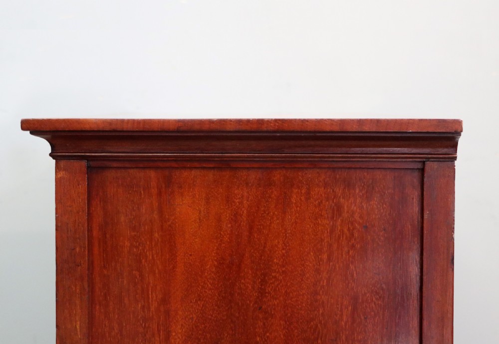 A wonderful early 20th century mahogany and inlaid combination music cabinet and cupboard. View XXIX