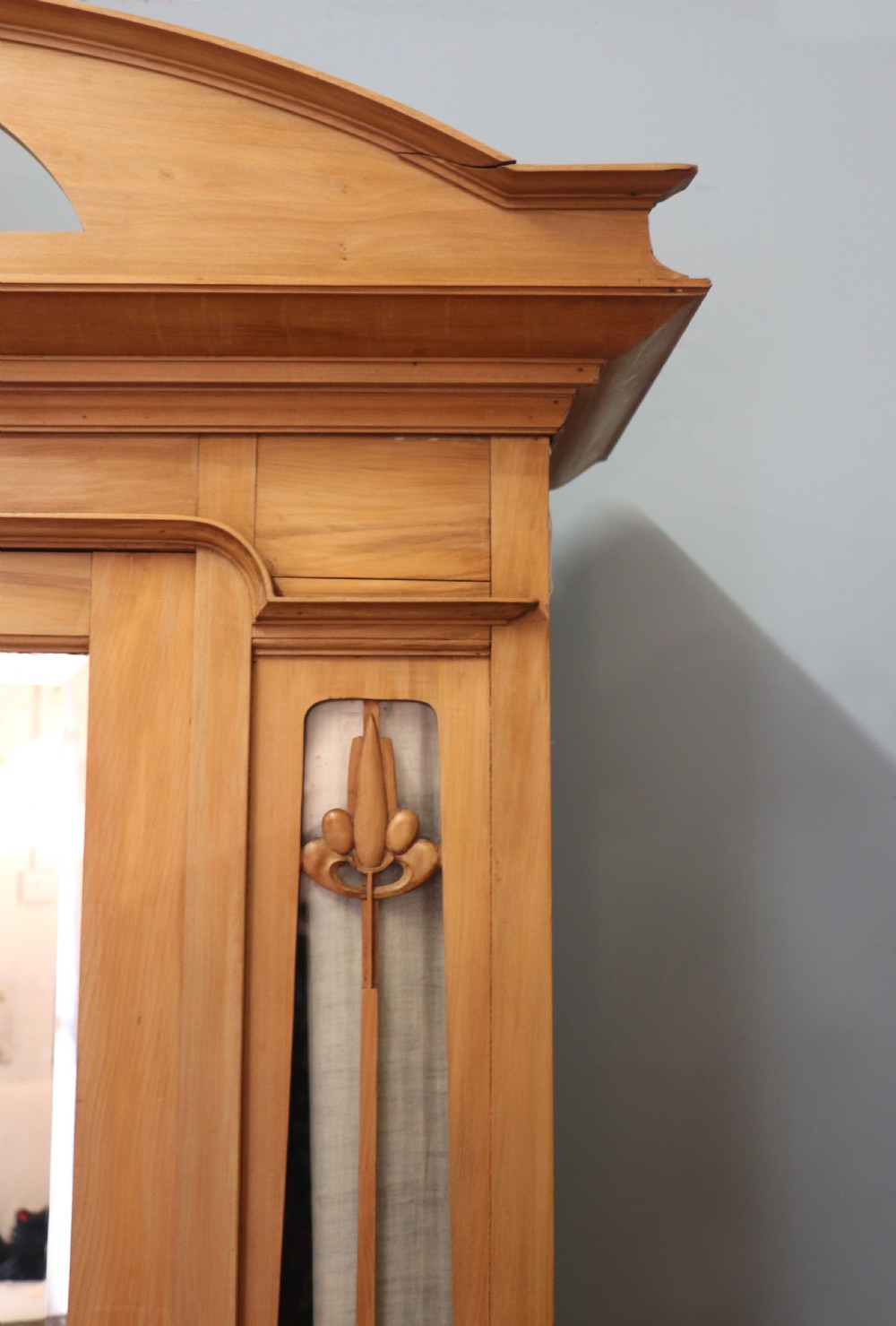 Victorian Arts and Crafts style. A lovely late 19th century satin walnut wardrobe and matching dressing chest. View XXIX