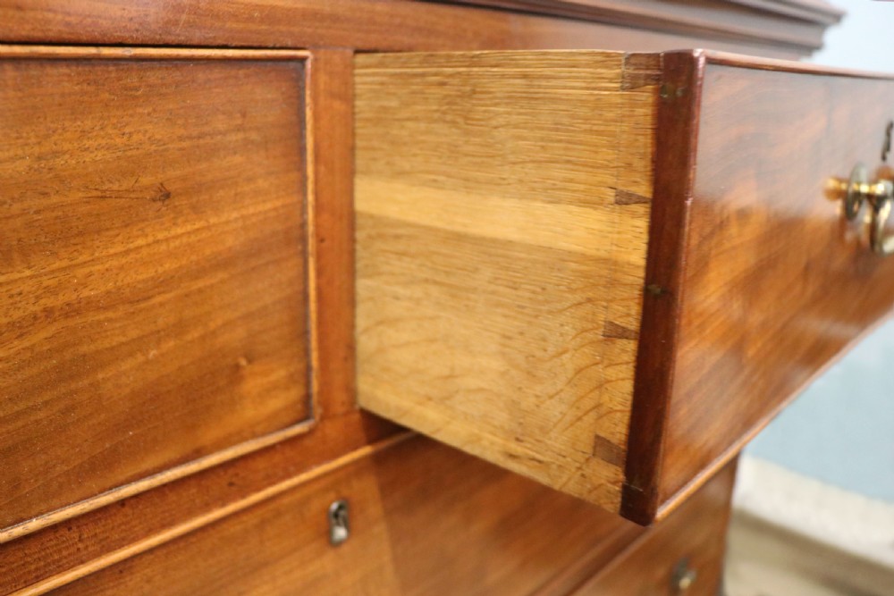 An absolutely delightful early 19th century mahogany chest of drawers. View VI