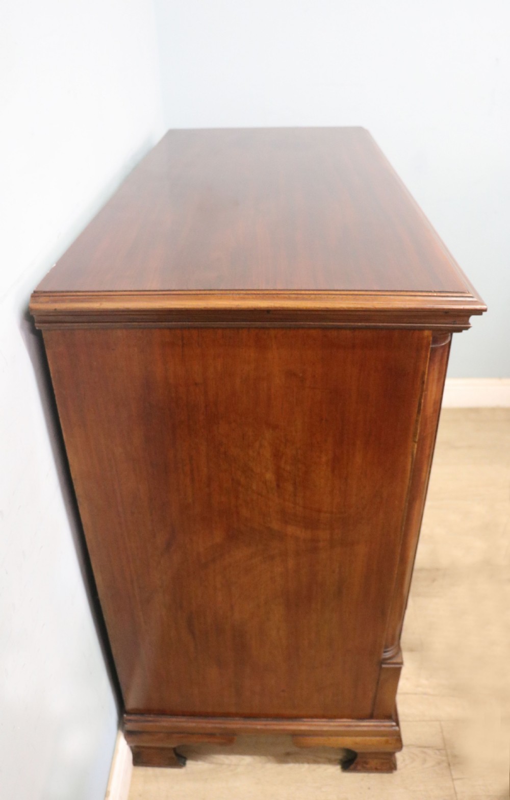 An absolutely delightful early 19th century mahogany chest of drawers. View XXII