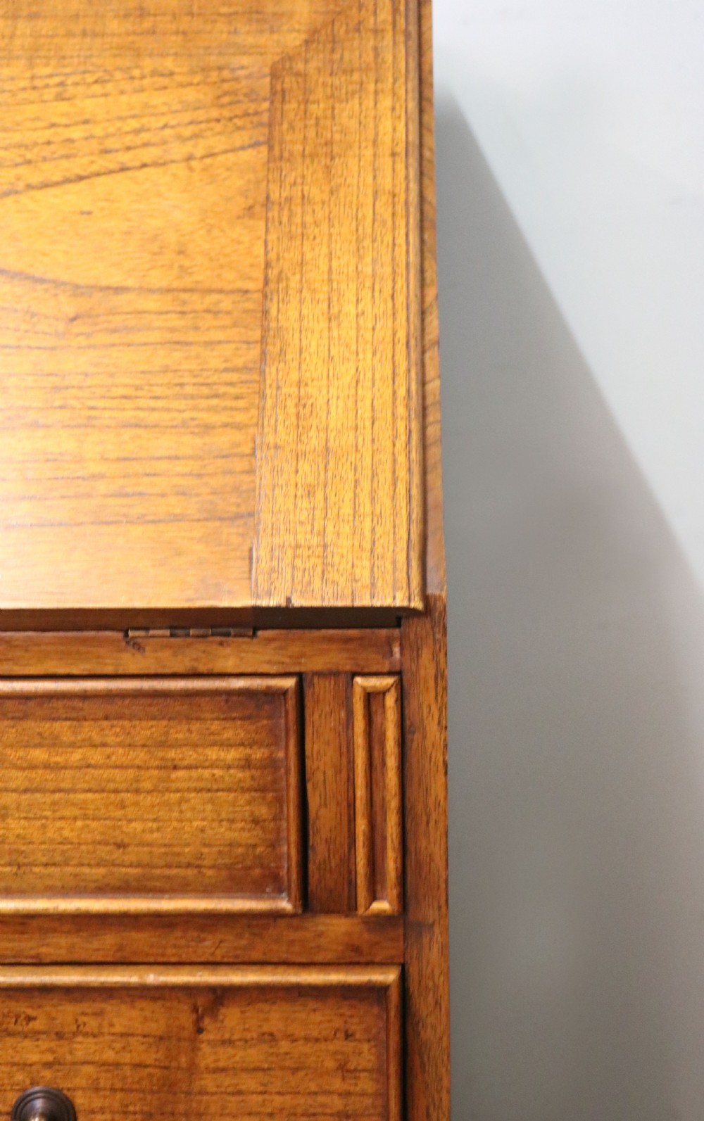 Quality British oak! A lovely Georgian oak bureau. View XVIII