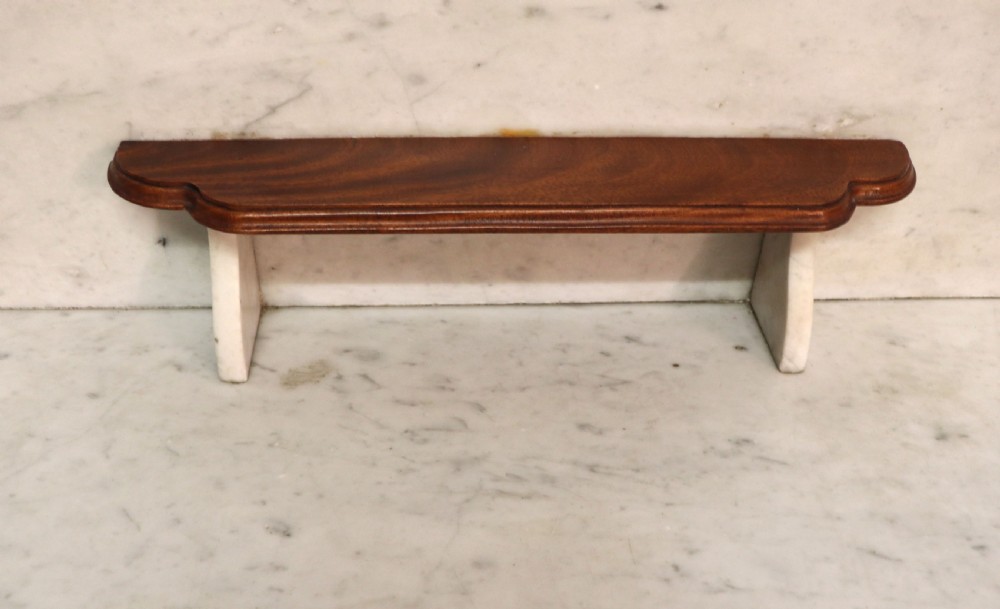 A lovely mahogany framed Duchess type washstand. View VII