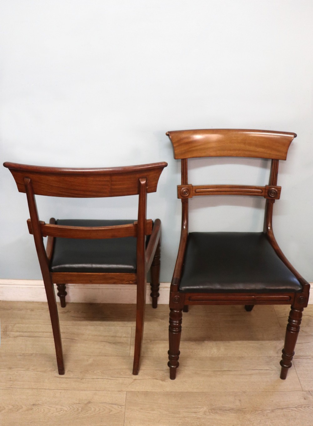 A lovely set of four late Georgian or William IV mahogany bar back dining chairs. View XIII