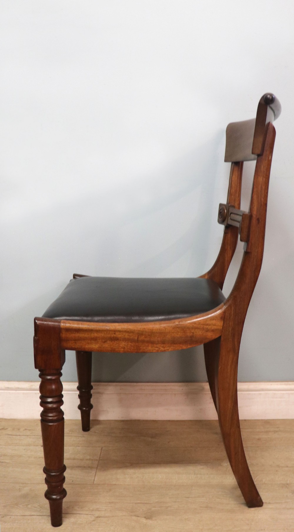 A lovely set of four late Georgian or William IV mahogany bar back dining chairs. View XVII