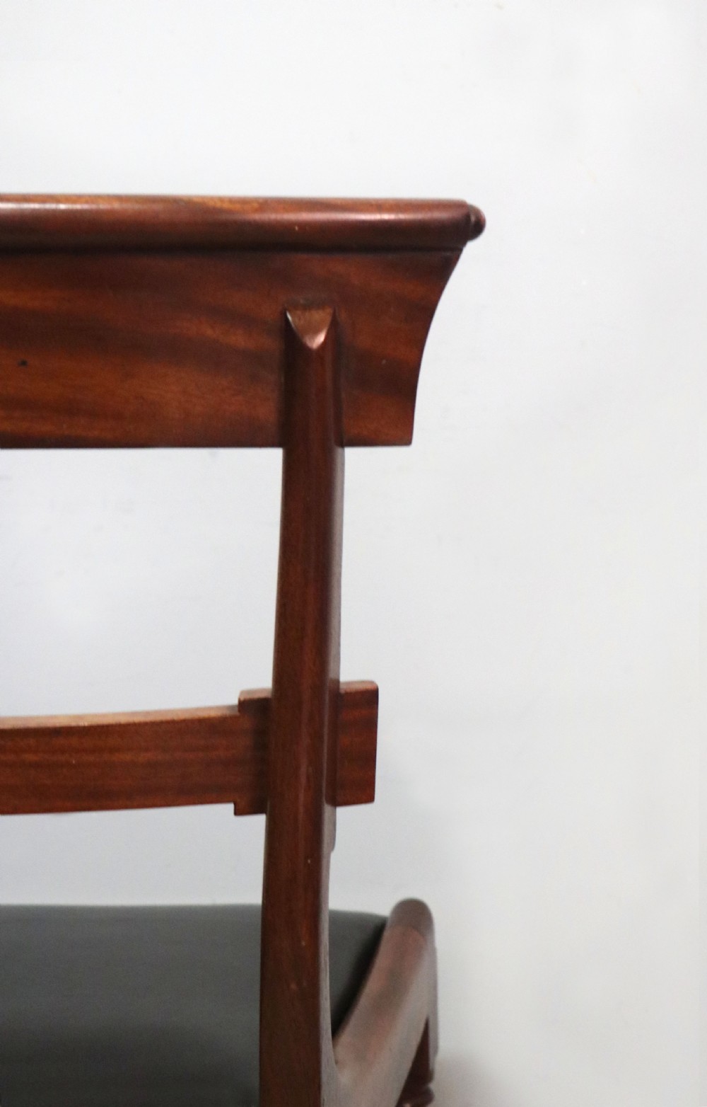 A lovely set of four late Georgian or William IV mahogany bar back dining chairs. View XXX