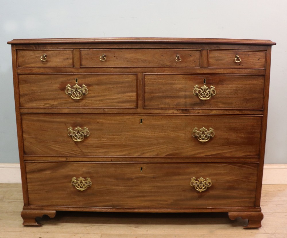 A lovely early 19th century mahogany chest.