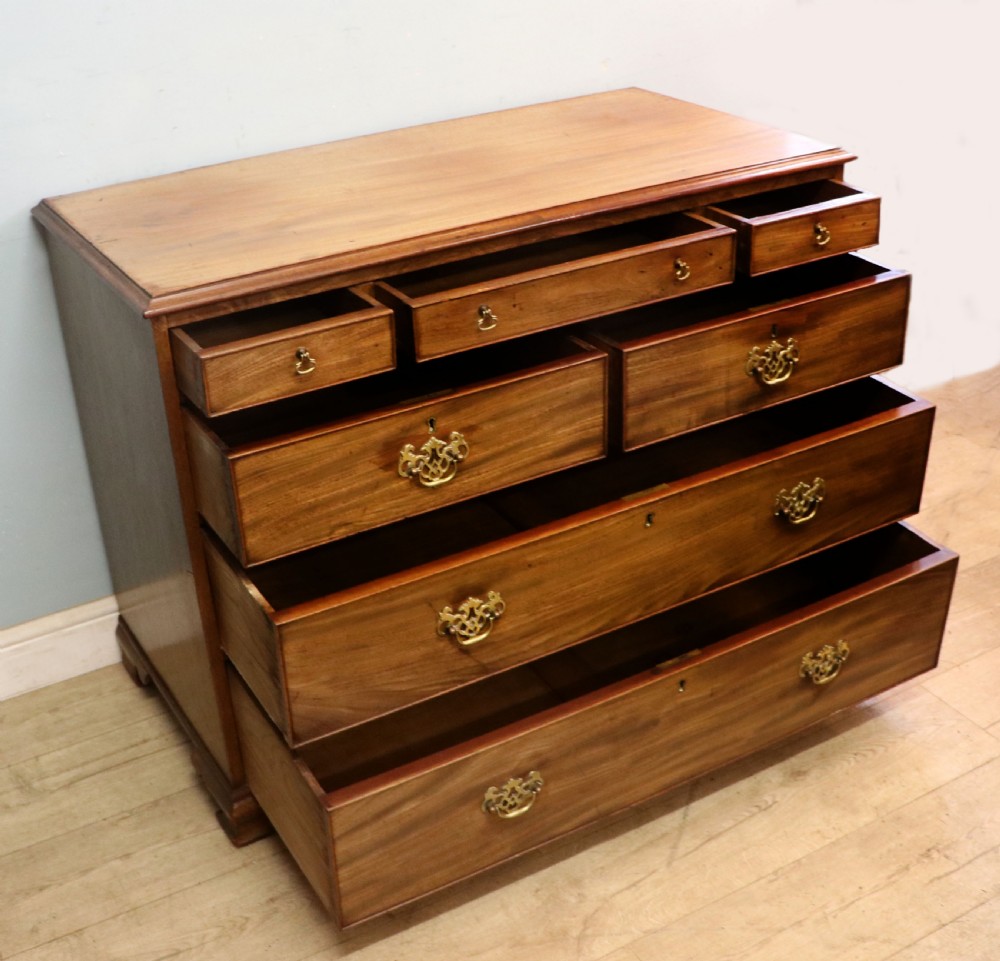 A lovely early 19th century mahogany chest. View VI