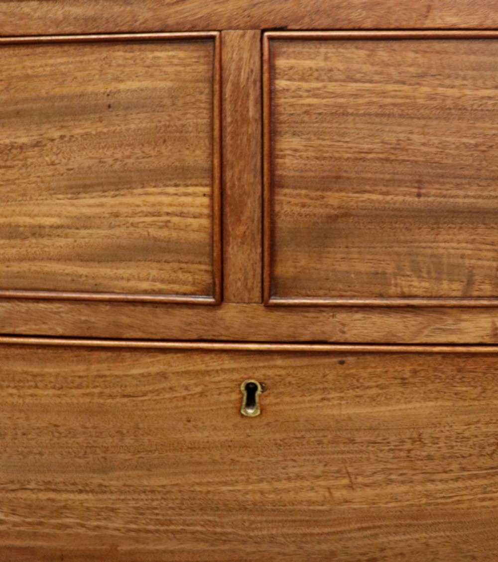 A lovely early 19th century mahogany chest. View XII