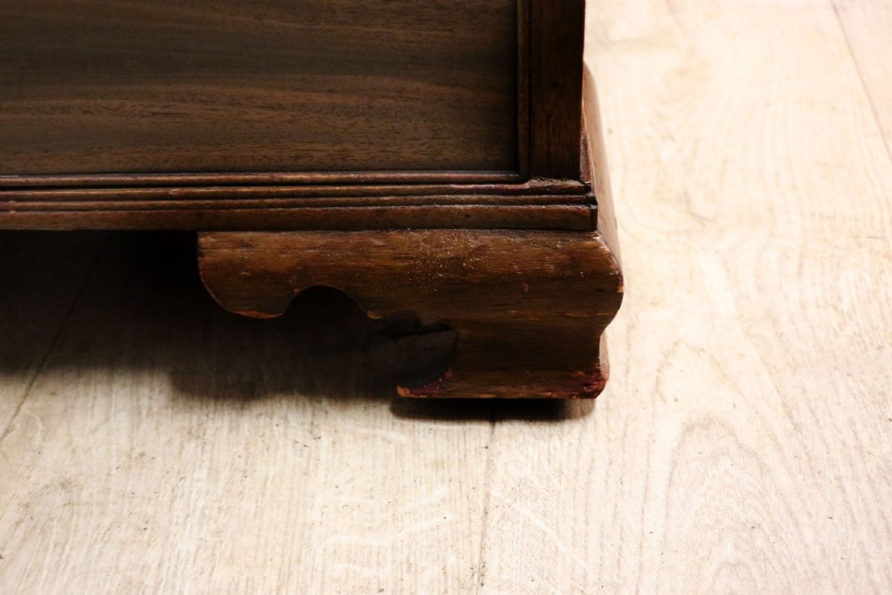 A lovely early 19th century mahogany chest. View XVIII