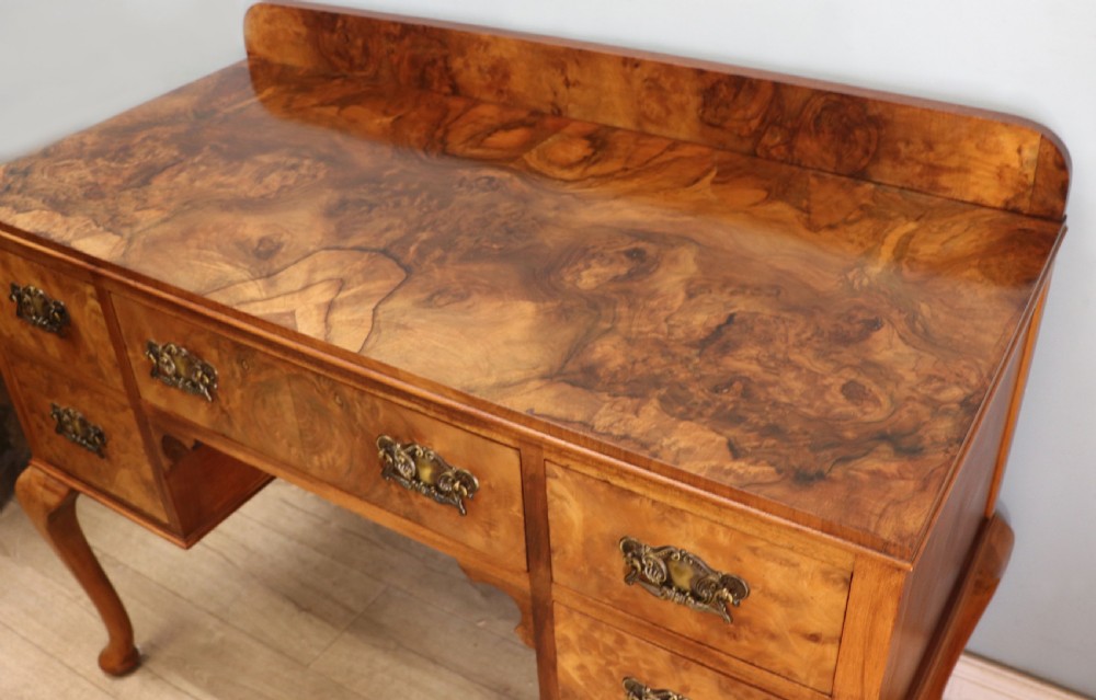 An absolutely lovely piece of Queen Anne revival walnut furniture from the 1930’s.  View V