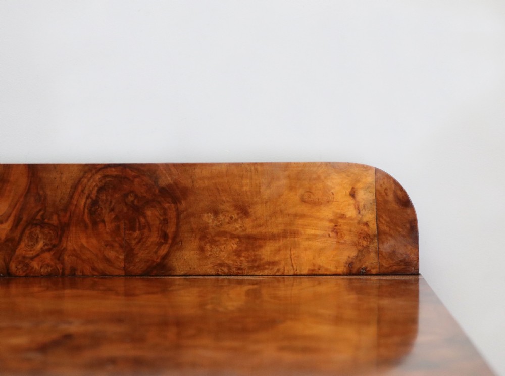 An absolutely lovely piece of Queen Anne revival walnut furniture from the 1930’s.  View VI