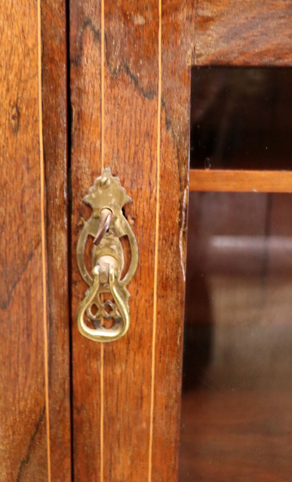 Victorian style! A lovely late 19th century hardwood former music cabinet.  View XV