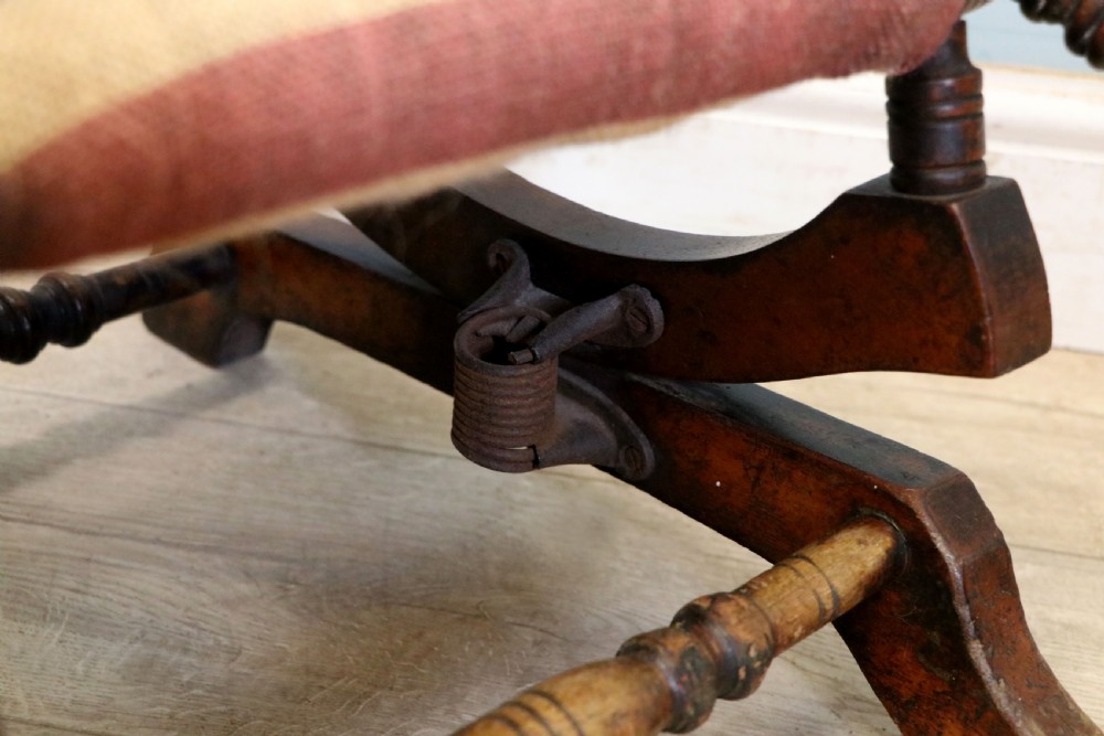 An absolutely lovely, charming late 19th century American child’s rocking chair. View XXIII