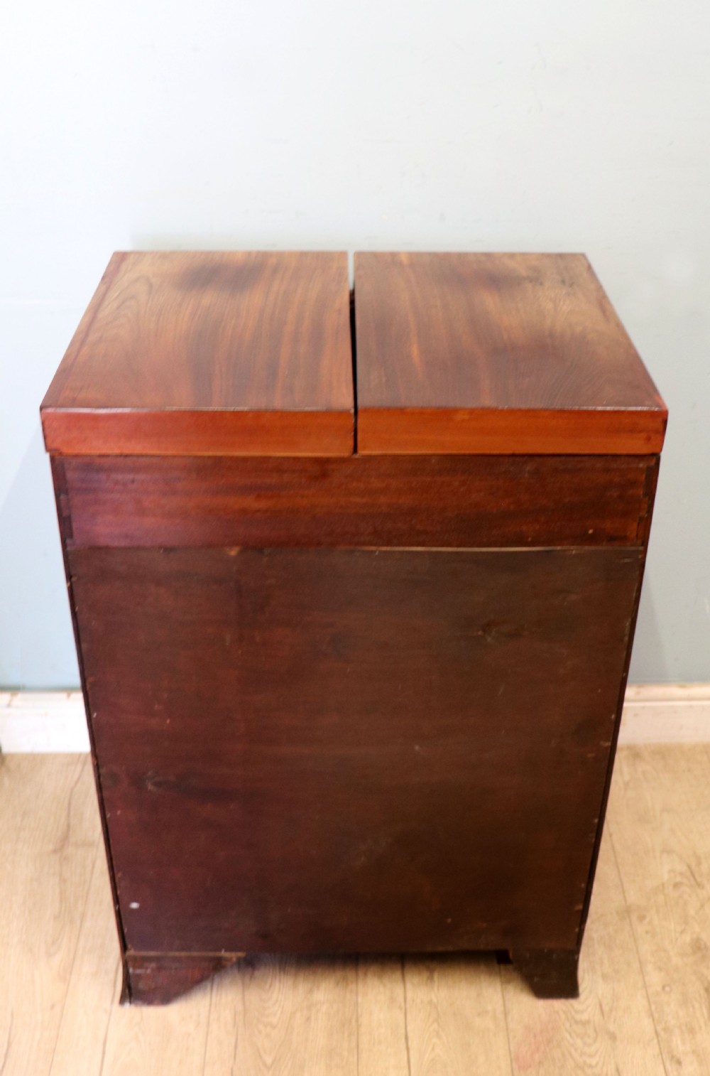 George III mahogany combination washstand View V