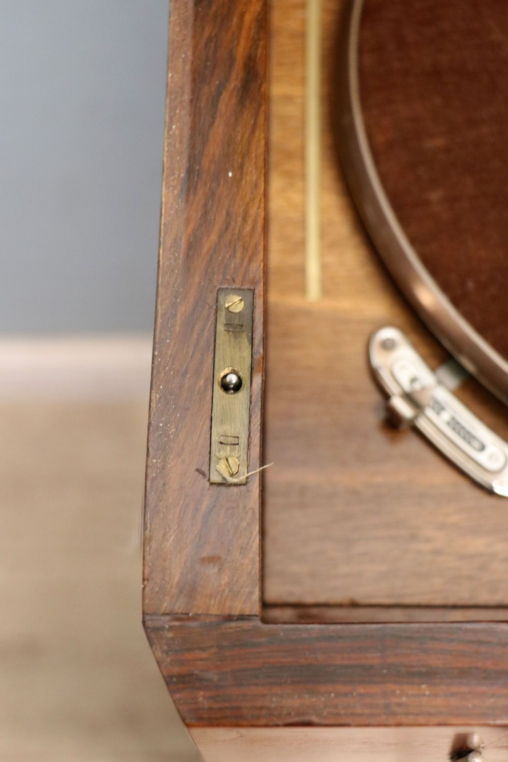A lovely vintage French walnut cased radiogram. View XV