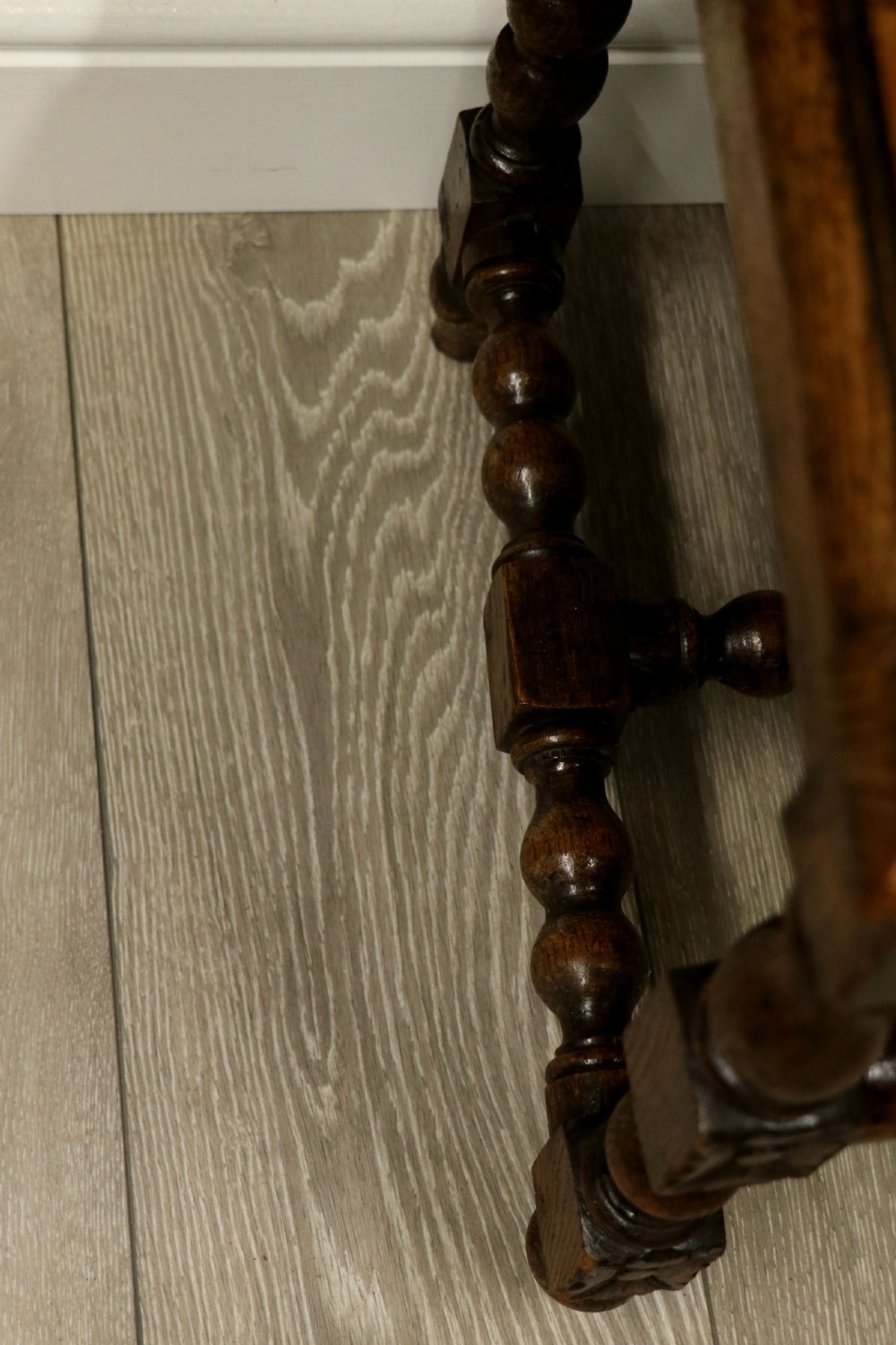 A lovely Victorian oak framed beautifully carved hall chair in the Carolean gothic revival style. View XV