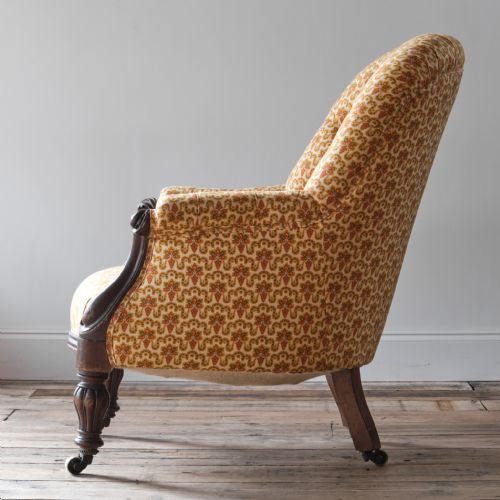 19TH CENTURY BUTTONED BACK TUB ARMCHAIR IN VINTAGE FRENCH COTTON - ADDITIONAL PHOTO 2
