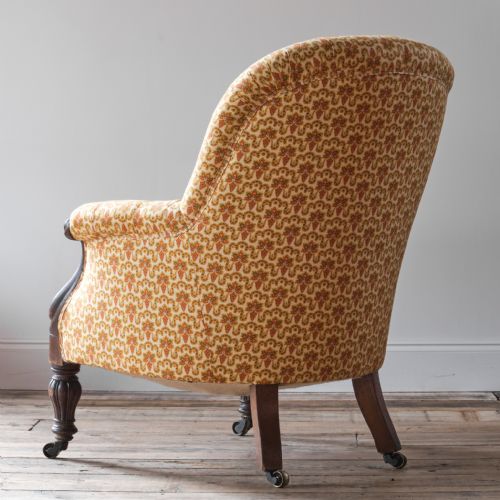 19TH CENTURY BUTTONED BACK TUB ARMCHAIR IN VINTAGE FRENCH COTTON - ADDITIONAL PHOTO 3
