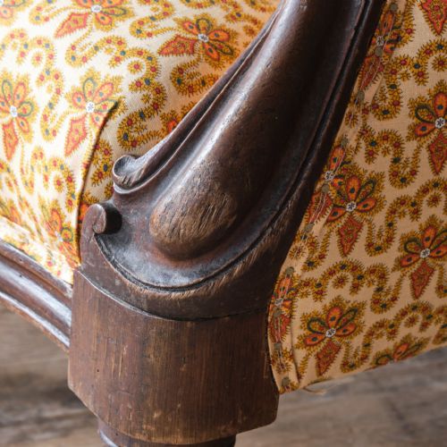 19TH CENTURY BUTTONED BACK TUB ARMCHAIR IN VINTAGE FRENCH COTTON - ADDITIONAL PHOTO 7
