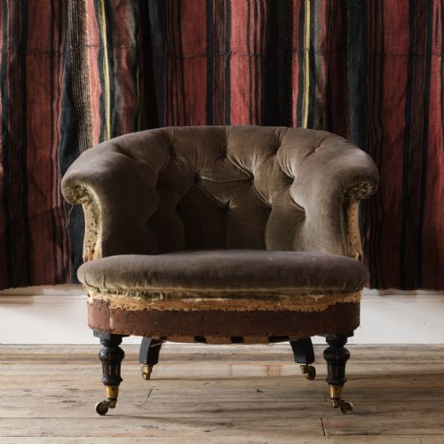 19th Century Tub Armchair Attributed to Howard & Sons