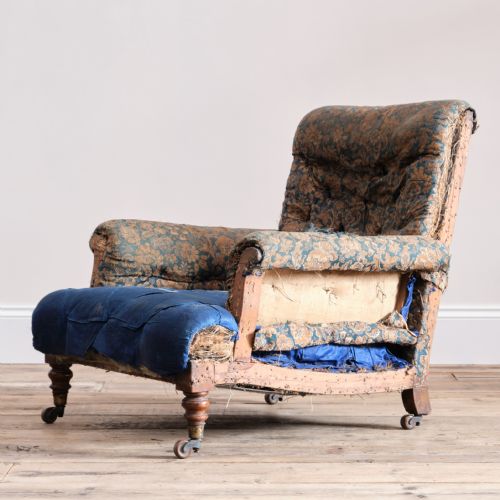 MID 19TH CENTURY HOWARD STYLE ARMCHAIR - ADDITIONAL PHOTO 4