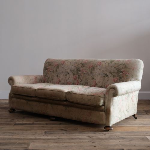 EARLY 20TH CENTURY COUNTRY HOUSE 3 SEATER SOFA - ADDITIONAL PHOTO 5